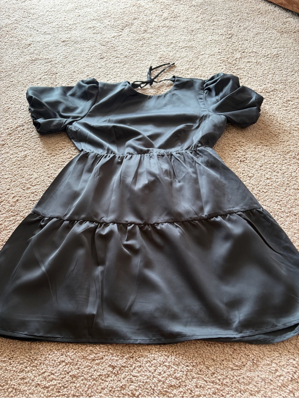 NWT Princess Polly Capone Tiered Puff-Sleeve Open Back Mini Dress